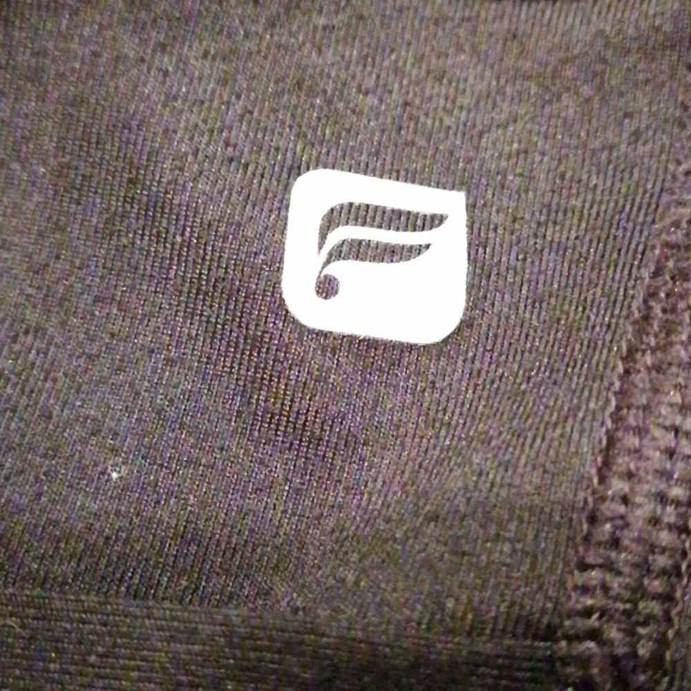 Fabletics fitted capris - Picture 3 of 5